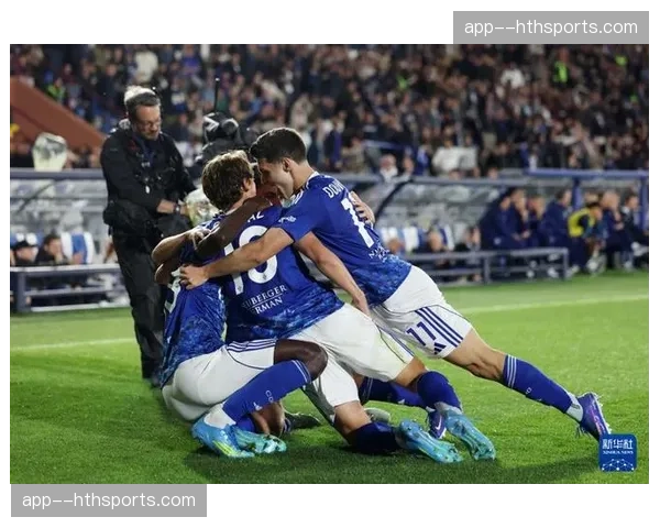 马丁内斯点球追回一球，科莫主场惜败国际米兰